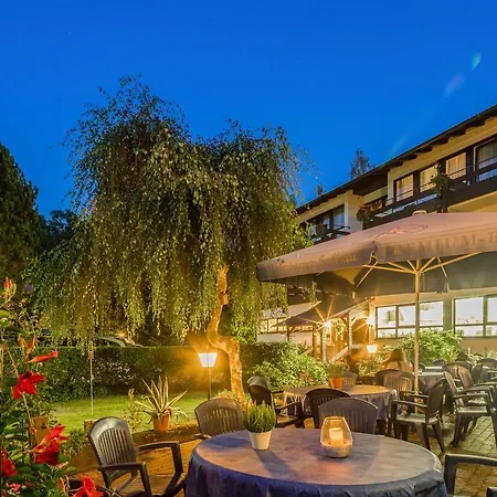 酒店 阿克岑弗兰肯布鲁嫩酒店 雷哈德萨策森