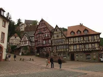 酒店 阿克岑弗兰肯布鲁嫩酒店