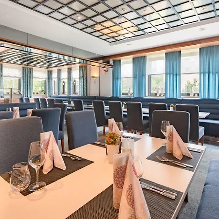 阿克岑弗兰肯布鲁嫩酒店 酒店