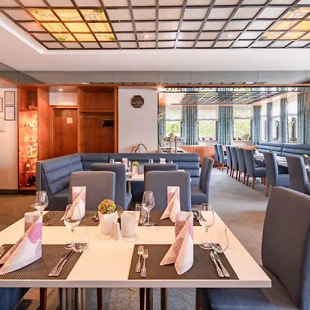 酒店 阿克岑弗兰肯布鲁嫩酒店