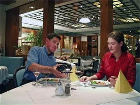 Akzent Frankenbrunnen Райнхардзаксен